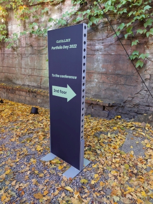Aluvision Konstruktion | Hinweisschild 0,5m x 1,5m