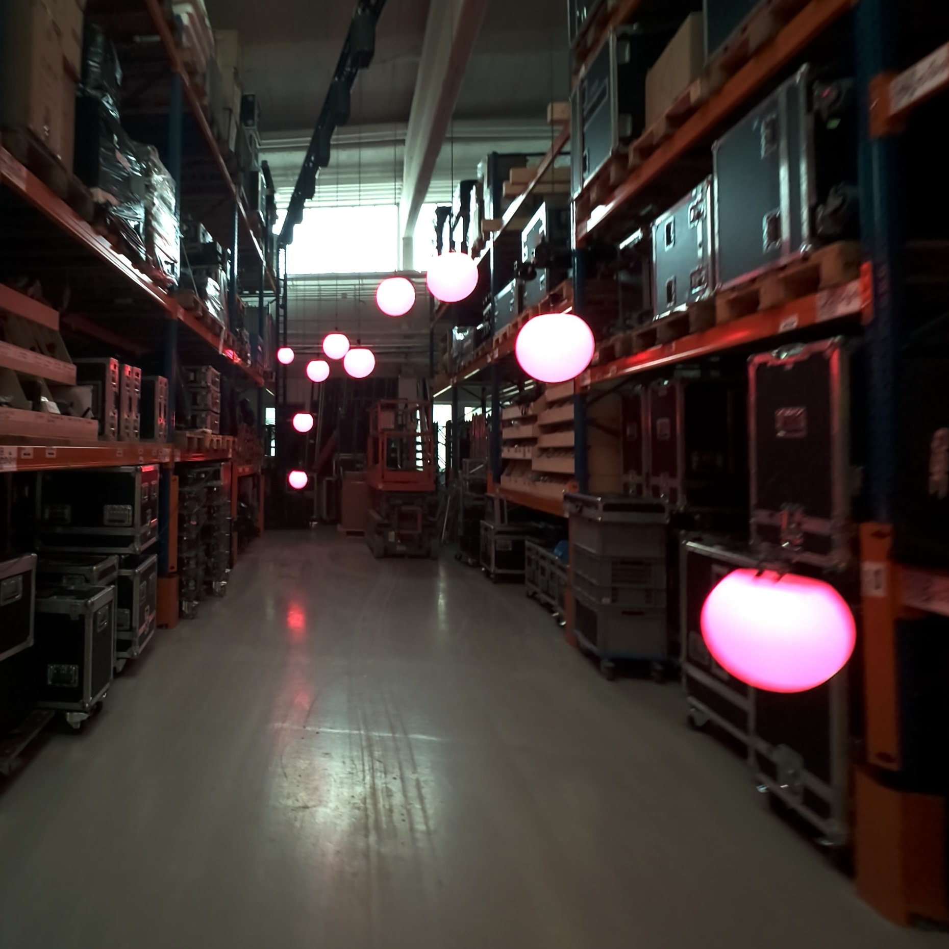 eventLED | Moving Globe | LED-Kugel an DMX-Winde | Ø25cm